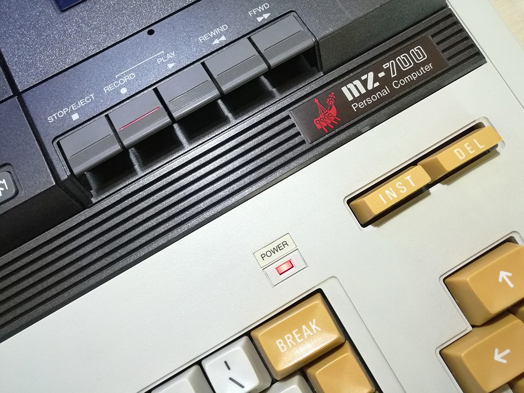 Sharp MZ-700系列8bit古董电脑731顶配型完动美品真机秀- cnVintage